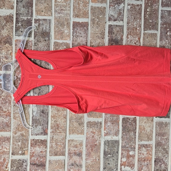 Lululemon Swiftly Tech Racerback Tank Top 2.0 Size 4 Pale Raspberry - Picture 3 of 3